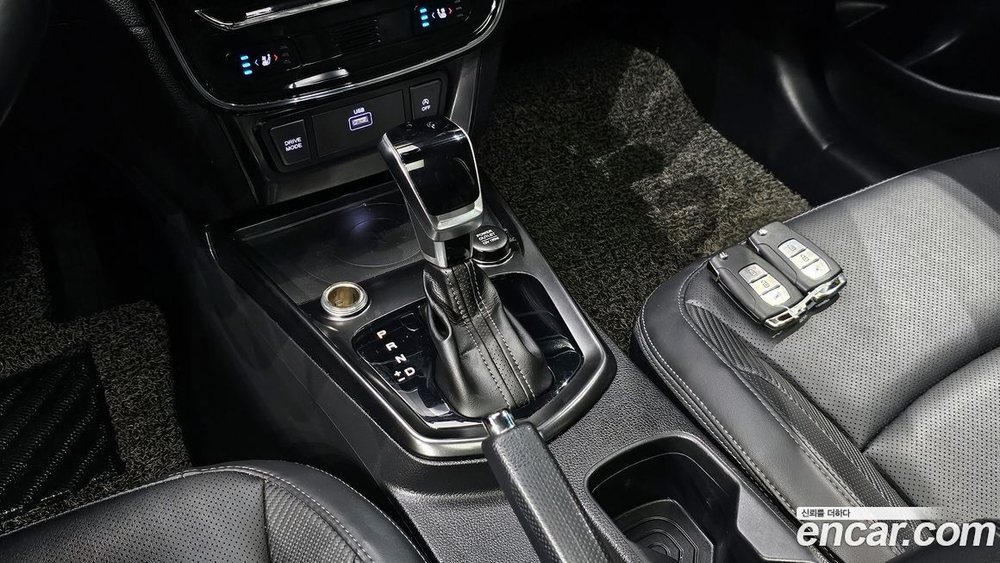 KG Mobility (Ssangyong) Very New Tivoli Бензин 1.5 2WD (04.2020)