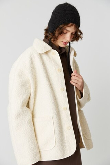 Чепчик из мохера черного цвета