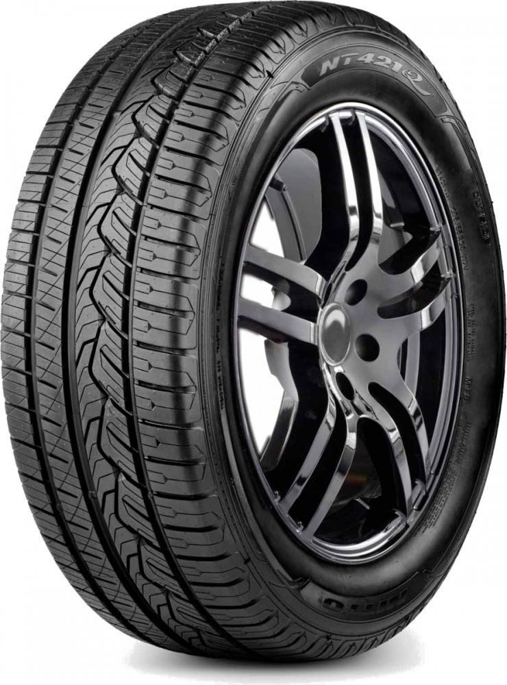 Nitto NT421Q 235/45 R19 95V