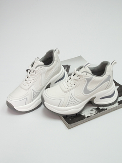 Кроссовки женские демисезонные