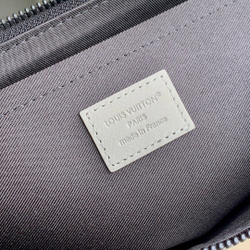 Louis Vuitton Pochette To-Go
