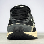 Nike Initiator • Black Bone
