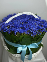 Корзинка васильков