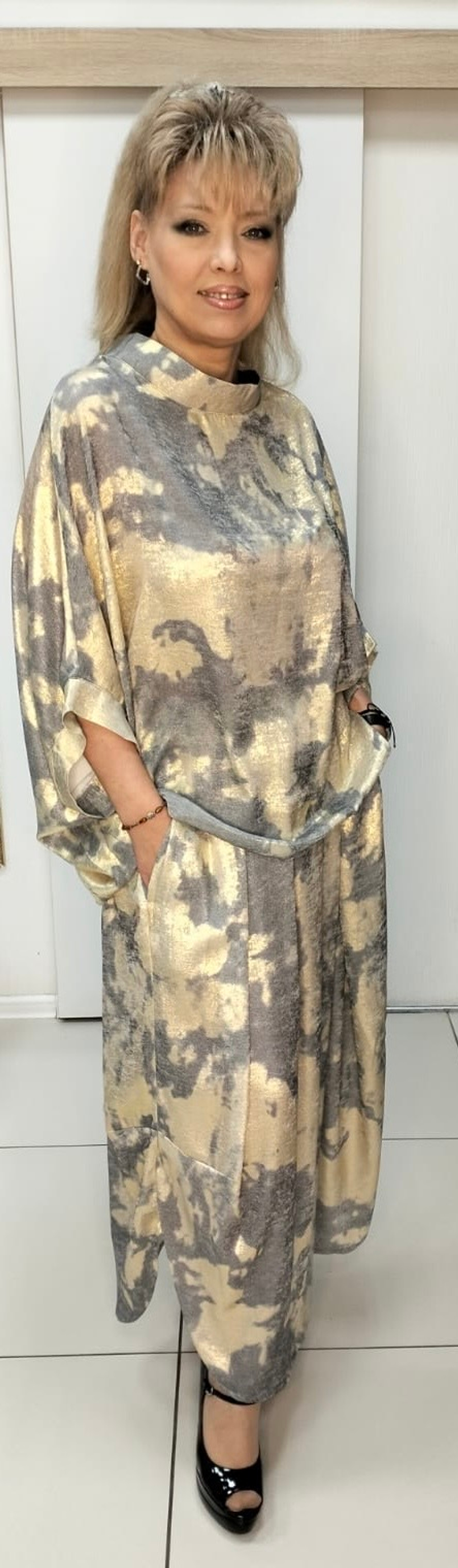 Нарядный итальянский костюм с юбкой