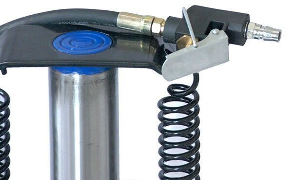 Домкрат пневмогидравлический 30 т бутылочный Т21030 AE&T