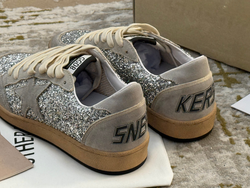 Ball Star Silver Glitter With Ice-Gray Suede Inserts