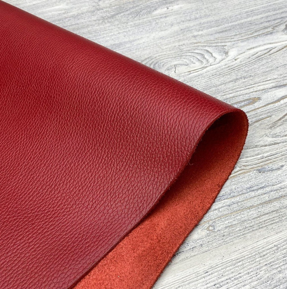 Luxury Tannery Red Fiesta (1,3-1,5 мм), цв. Красный, натуральная кожа