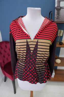 Джемпер красивый 48 размер