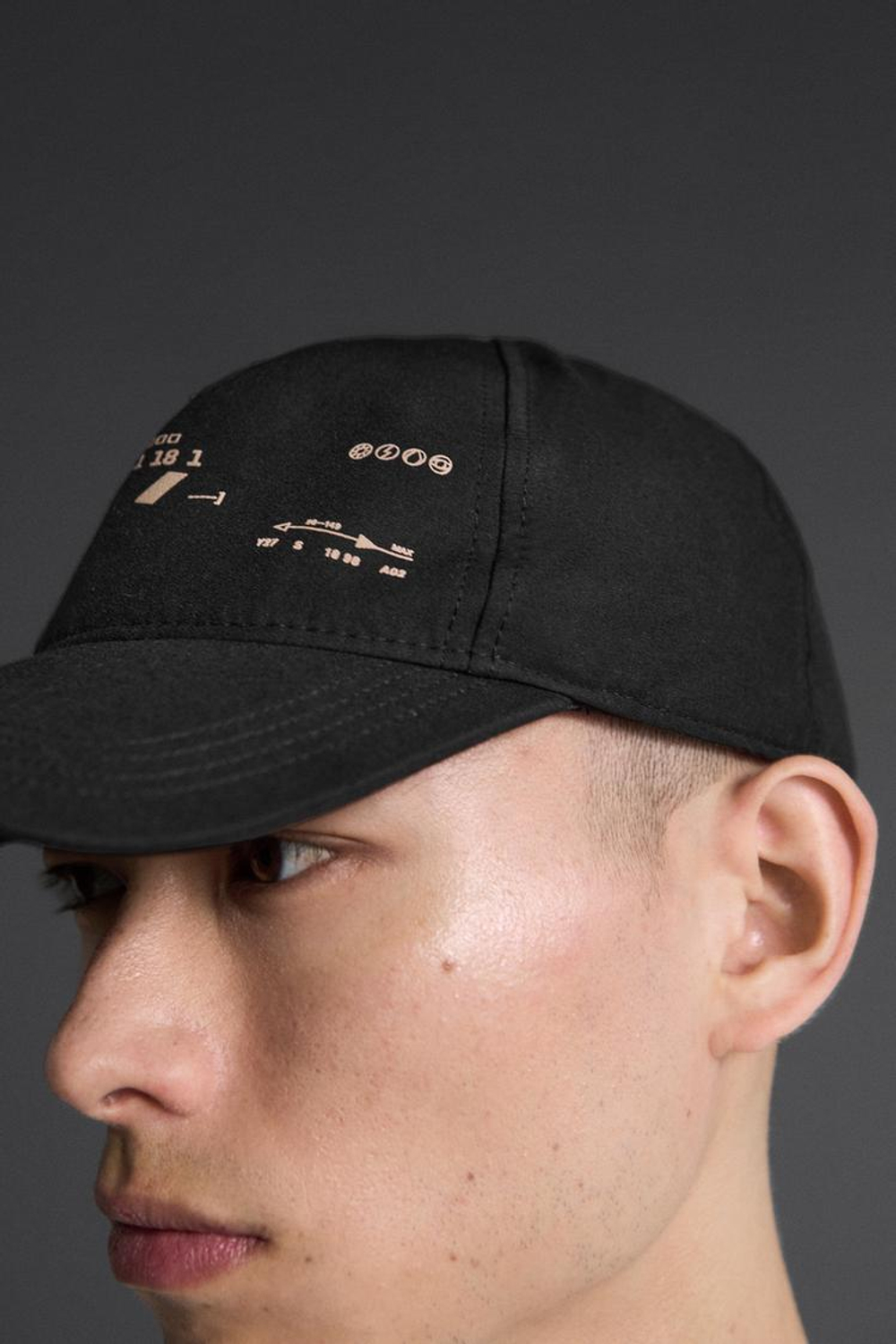 ZARA КЕПКА С ПРИНТОМ BRIKO, ЧЕРНЫЙ