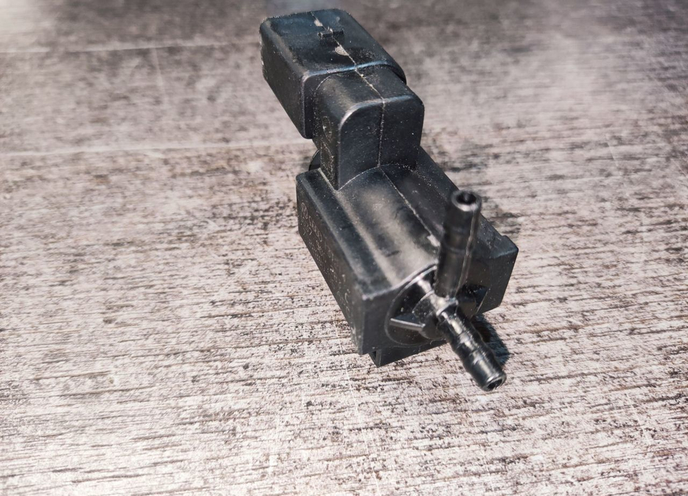 Клапан электромагнитный впускного коллектора VAG