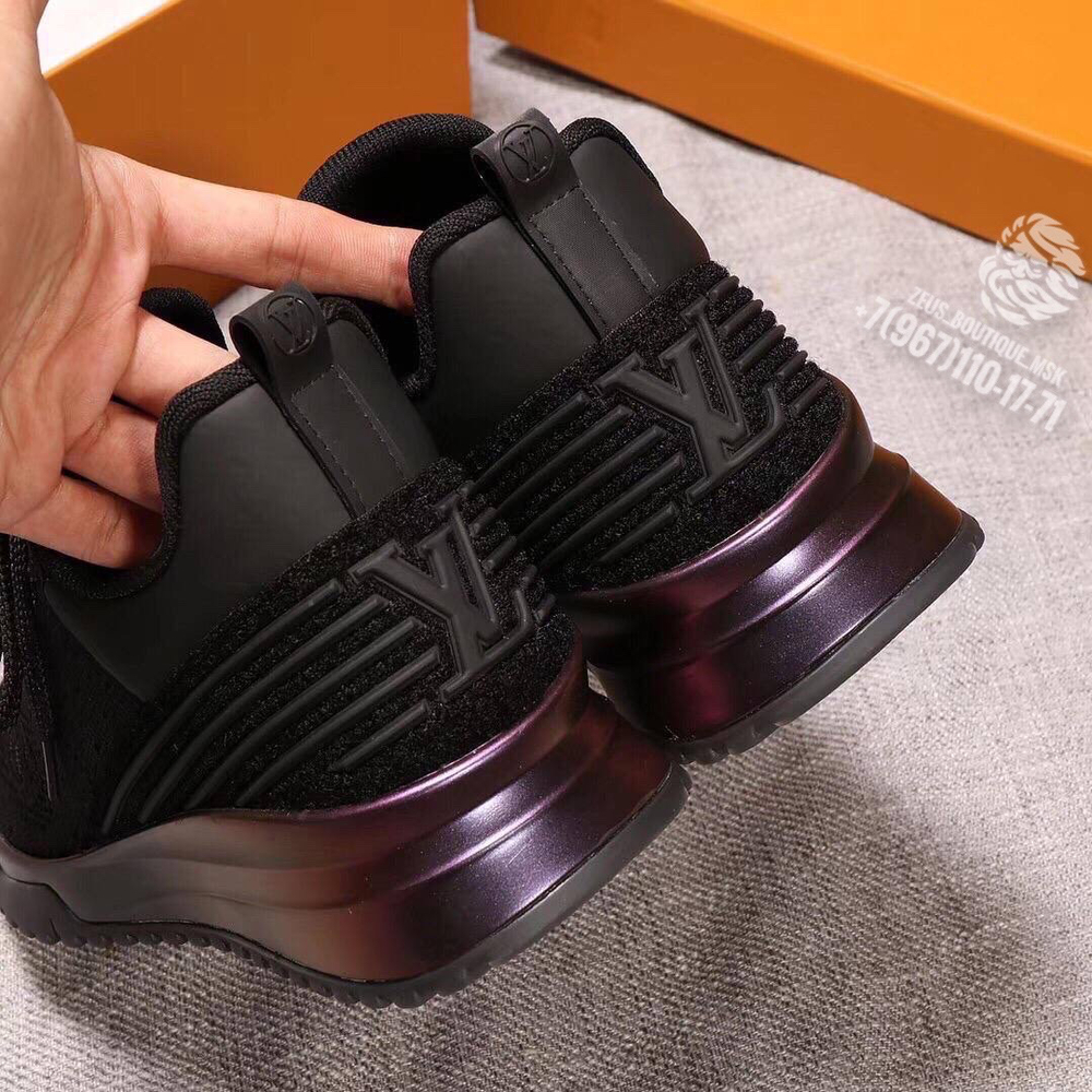 Кроссовки Louis Vuitton VNR