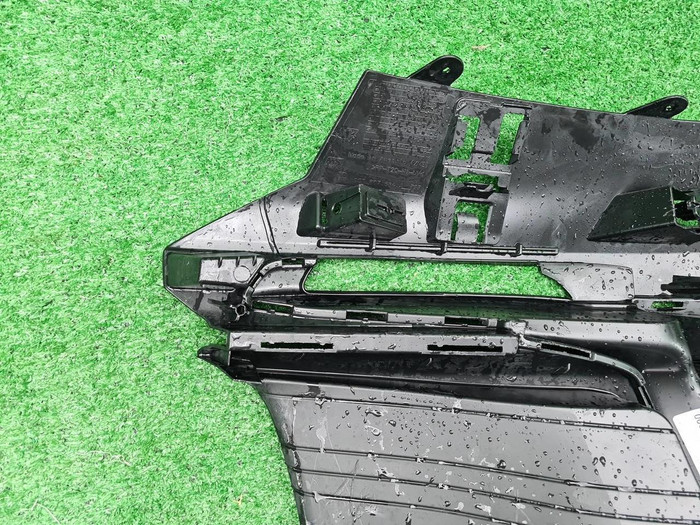 Кронштейн бампера RH Porsche 911 GT3 992 (21-нв)