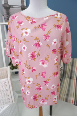 Блуза DENIZA с нежным принтом 46 размер, новая