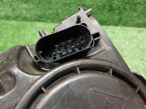 Фара правая Mercedes GLK X204 (2012-2015) ксенон