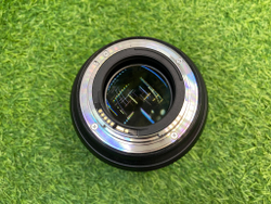 Canon EF 85mm 1.4L IS USM