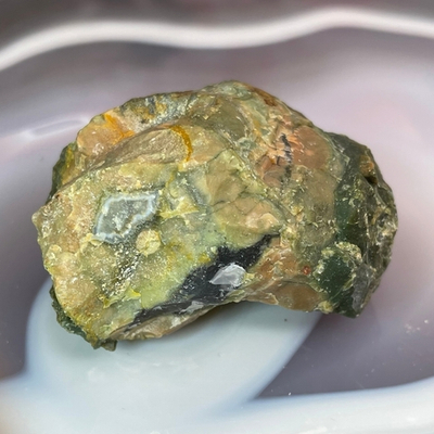 32481 Яшма океаническая необработанная 46мм