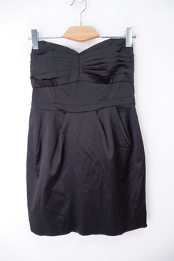 Платье H&M черное красивое 40 размер