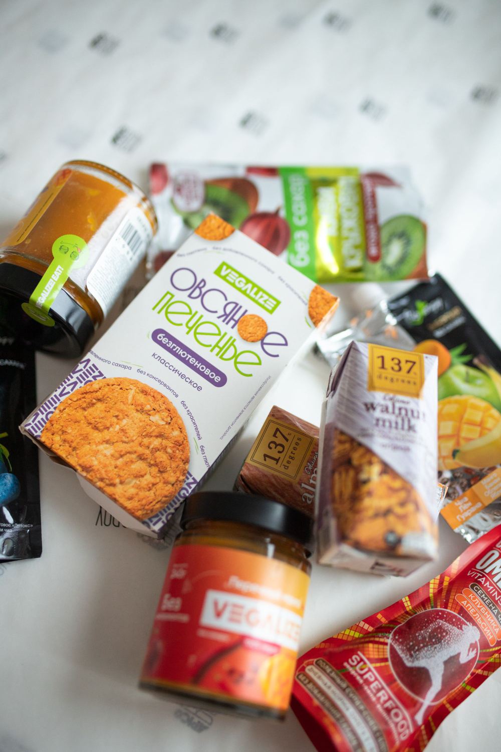 Набор продуктов APICO BOX №5 "Без сахара", подарочный набор из 9-ти продуктов без добавленного сахара, Новогодний подарок