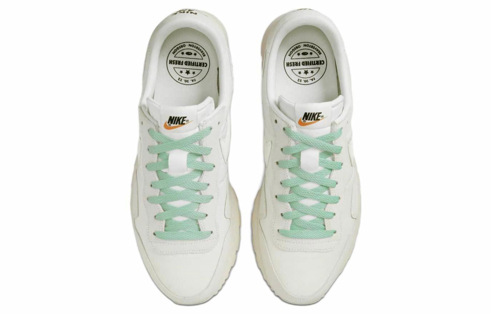 Кроссовки Nike Air Pegasus 83