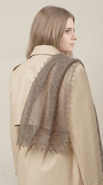 Оренбургский пуховый палантин А12040-03 серый