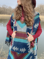 Пончо женское шерстяное с орнаментом