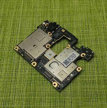 Материнская плата основная