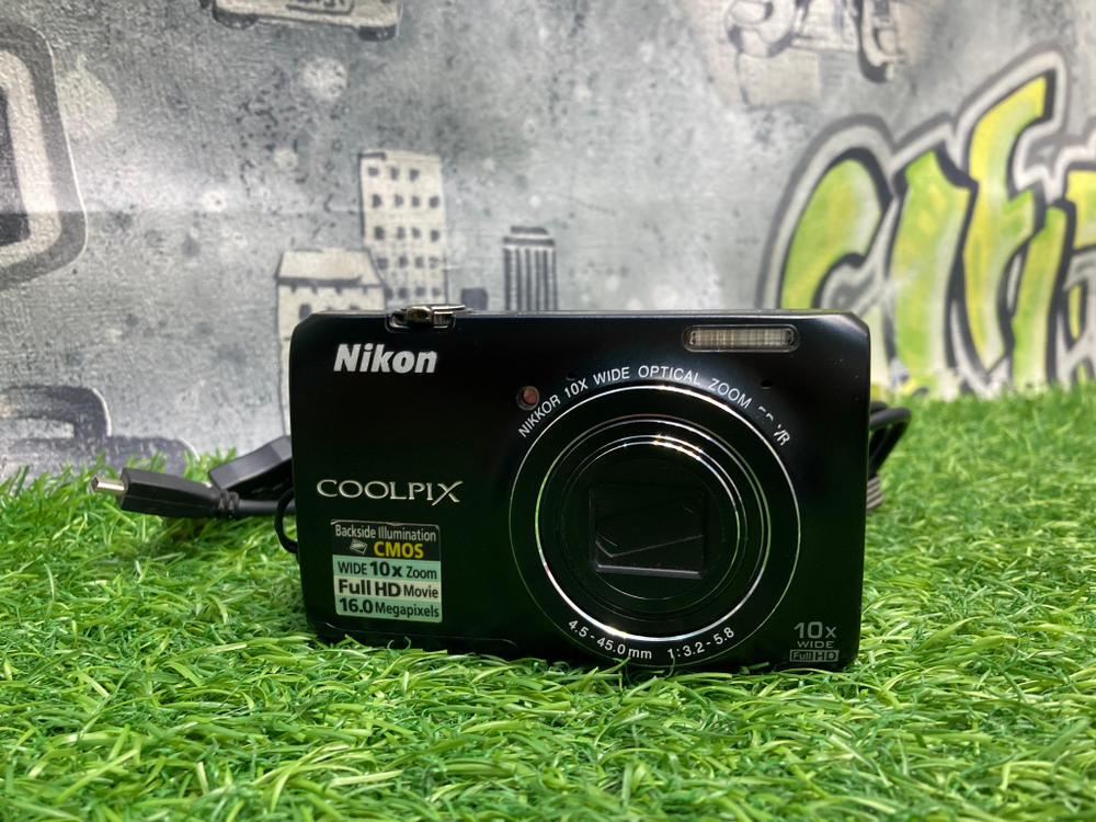 Nikon Coolpix S6300
