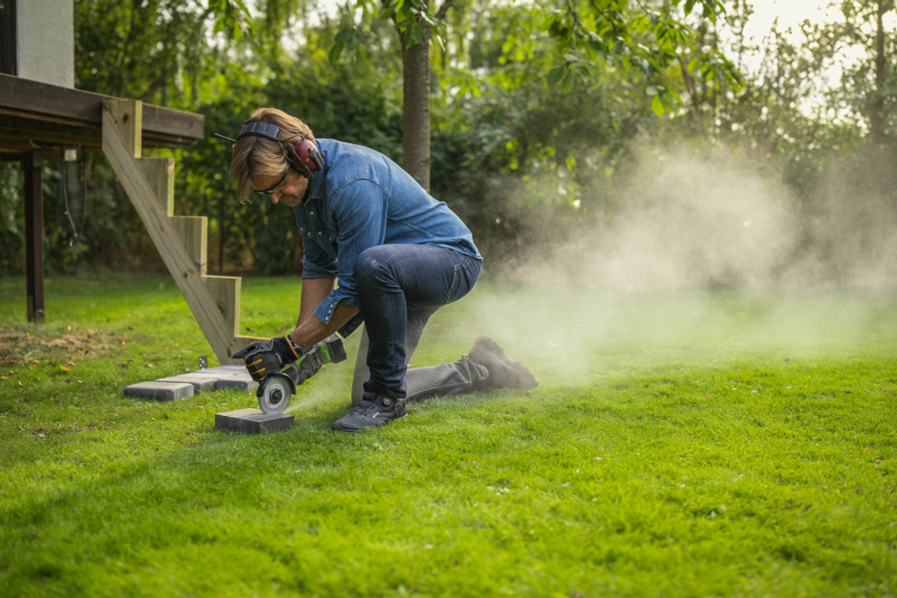 УШМ GREENWORKS GD24AGK2 в компл. с АКБ 2Ач. и ЗУ (3200207UA)