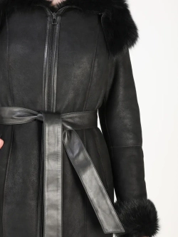 Дубленка зимняя натуральная с капюшоном длинная