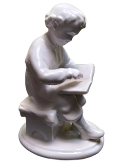 Фарфоровая статуэтка "Юный Ленин" (ЛФЗ), СССР, 1960-1970 гг