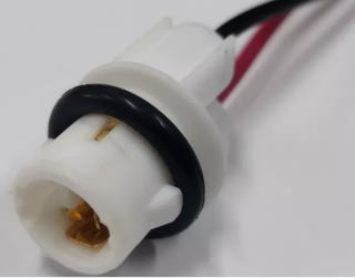 Патрон лампы габарит и повторитель поворота Renault logan (в фару) D036  89334