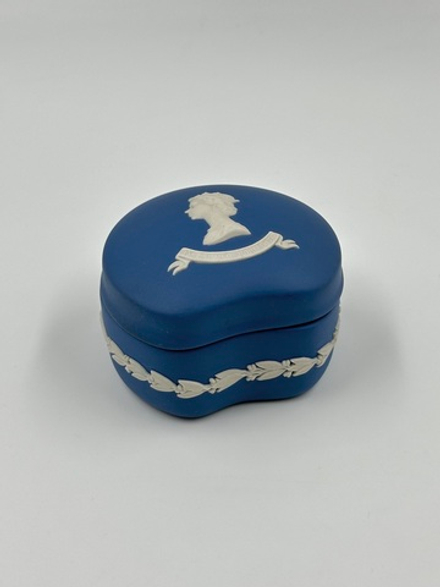 Шкатулка синяя Wedgwood