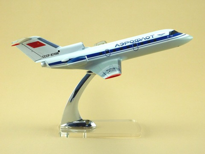 Модель самолета Як-40 (М1:72, Аэрофлот СССР-87498)