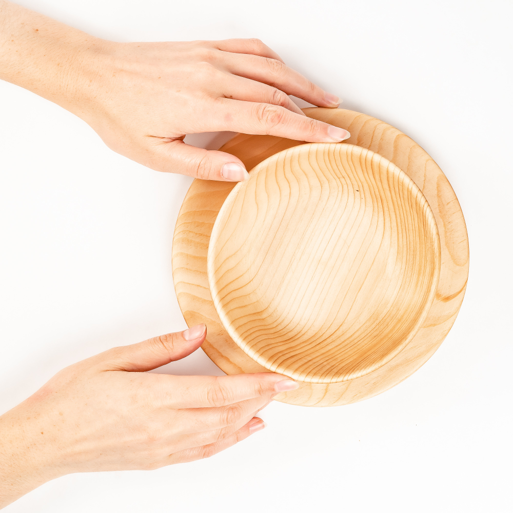 Набор деревянных тарелок из дерева сибирский кедр - 2 шт. TN73