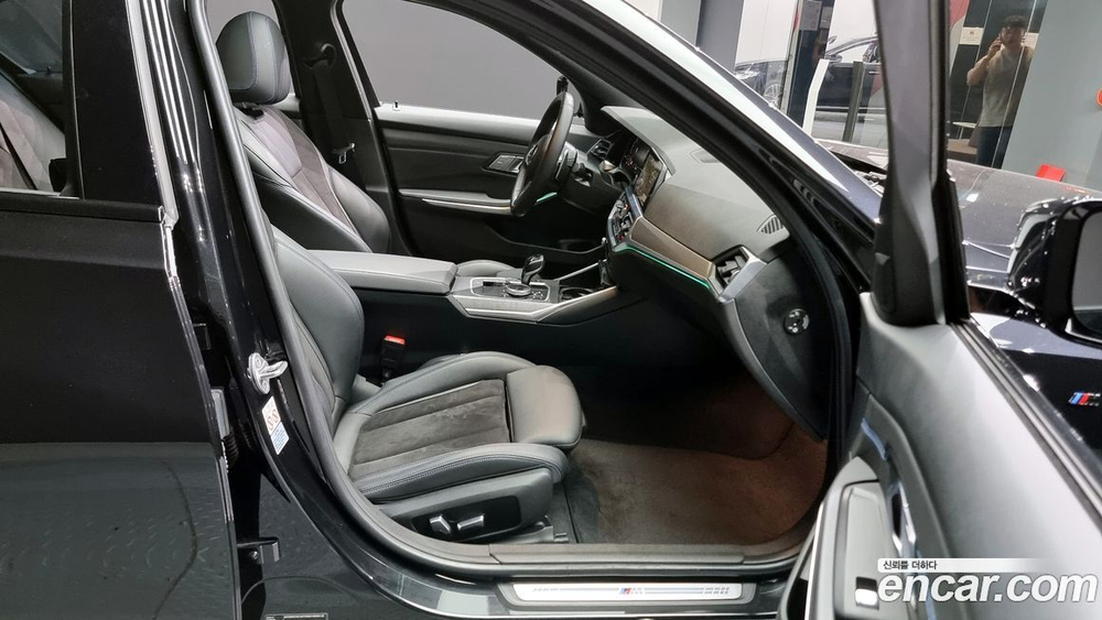 BMW 3 Series (G20) 320i M Sports (09.2021)