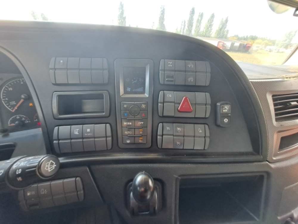 Foton AUMAN 4x2 Седельный тягач EST A 1846 AMT (Дизельный, 11,8 л, АТ, 470 л.с.)