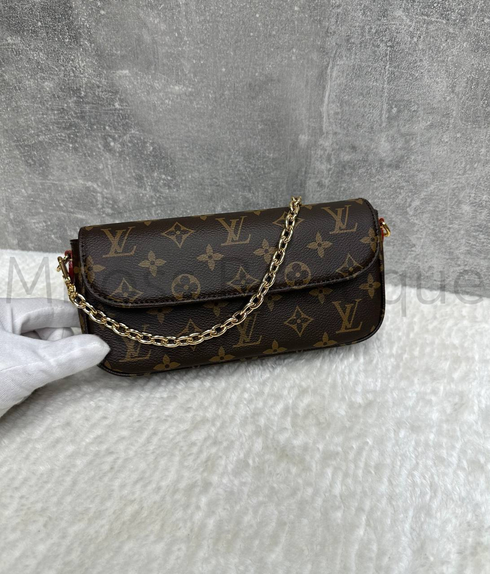 Кошелек клатч на цепочке Ivy Louis Vuitton