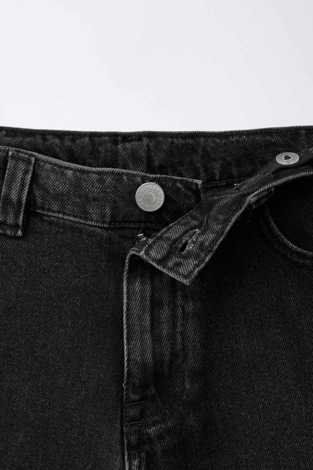 ZARA ДЖИНСОВЫЕ ШОРТЫ RELAXED BAGGY, ЧЕРНЫЙ