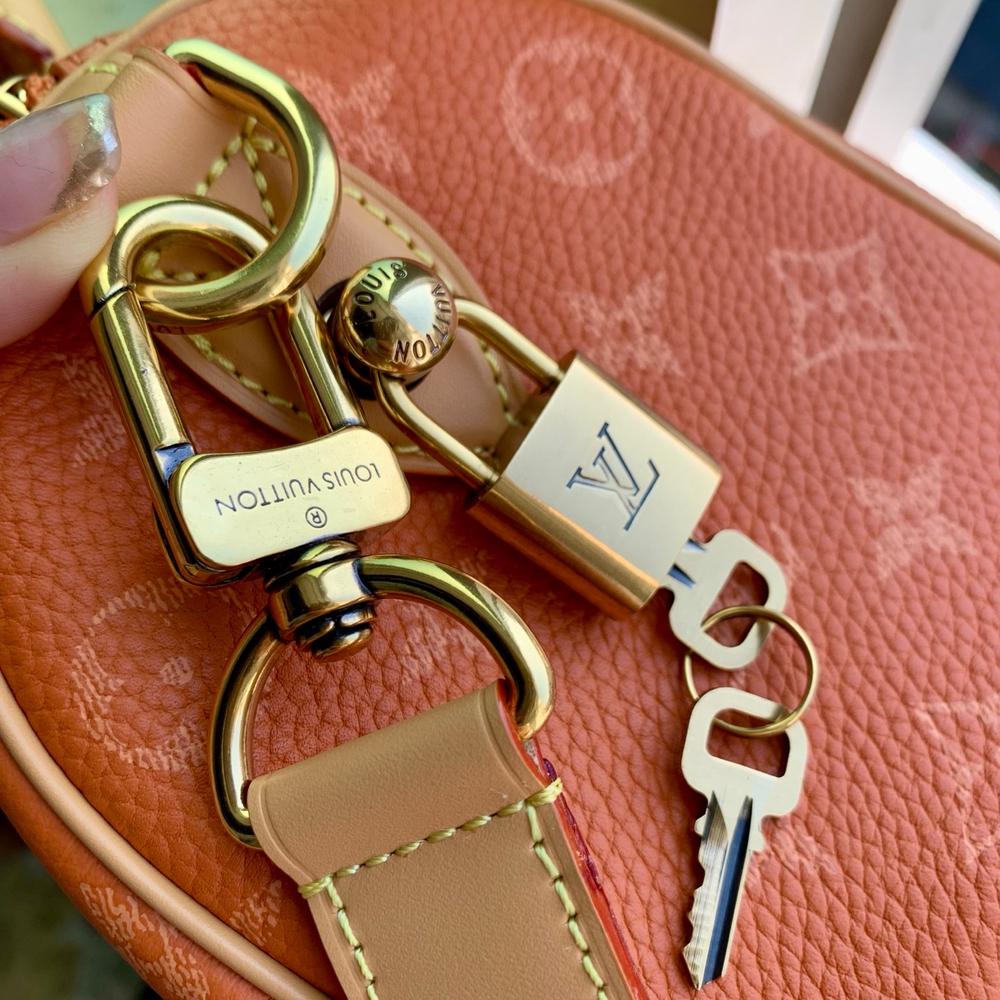 Louis Vuitton Speedy P9 Bandouliere 20