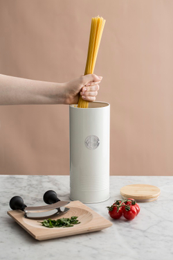 Емкость для хранения пасты Living кремовая 2,5 л TYPHOON