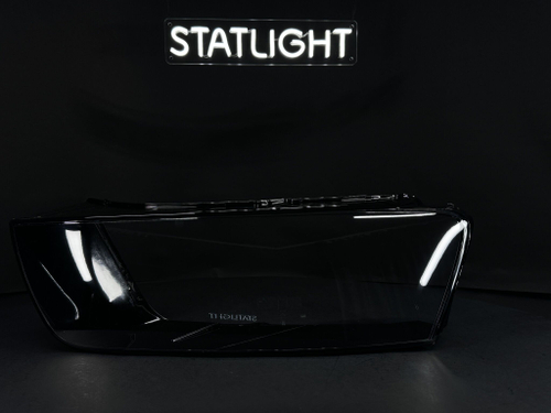 Левое стекло фары AUDI Q3 2016-2018