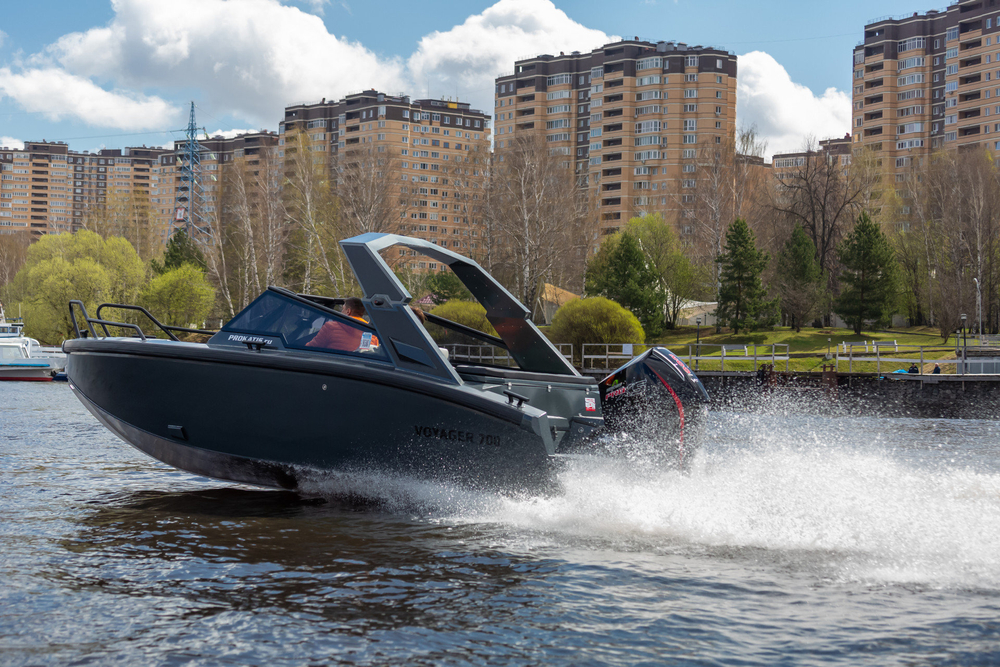 Катер Volzhanka VOYAGER 700 open