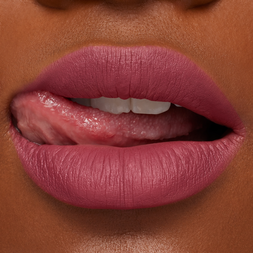 MAC Cosmetics MACximal Silky Matte Lipstick - Матовая помада оттенок Captive Audience, 3 g