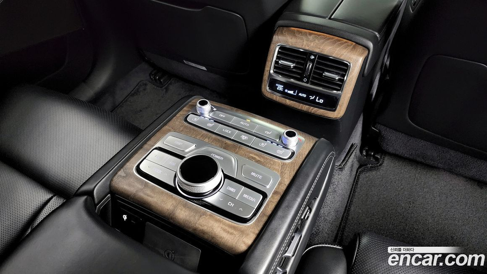 Kia The K9 (Quoris/K900) 3.8 GDI AWD (02.2021)
