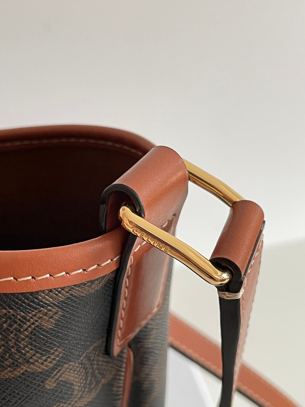 Celine Medium Bucket 27 cm