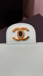 Chanel Maxi Flapbag 38 cm