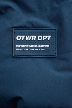 ZARA СТЕГАНАЯ КУРТКА С НАШИВКОЙ WATER REPELLENT, ЯРКО-СИНИЙ