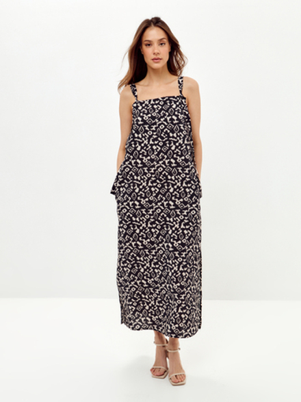 Платье прямого силуэта на бретелях