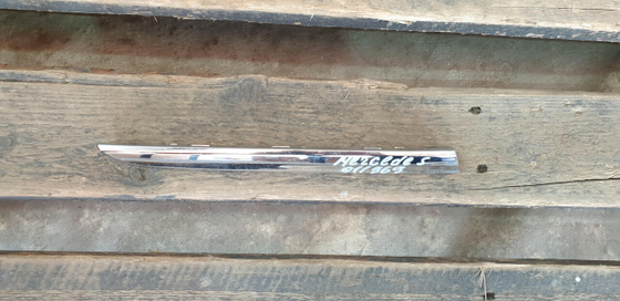 Молдинг крышки багажника левый GLC (C253) Coupe 16-23 Б/У Оригинал A2537430500