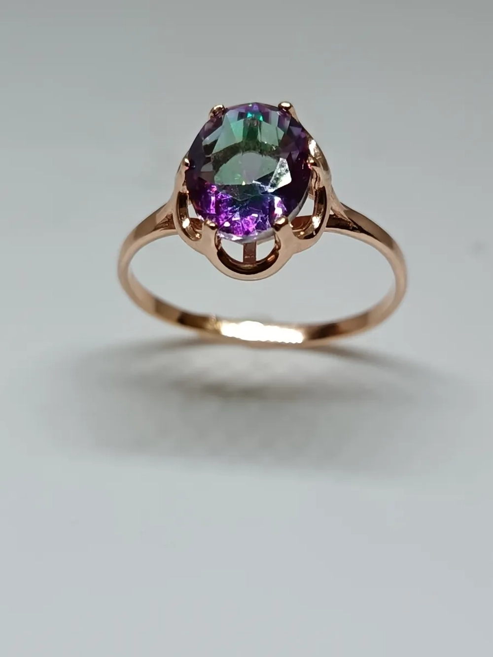 Кольцо серебряное с синтетическим кварцем